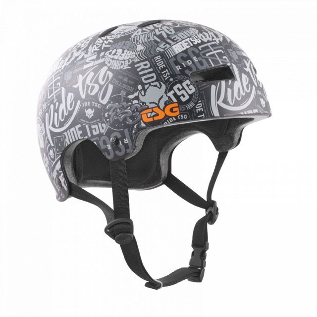 TSG Evolution Hjelm Stickerbomb