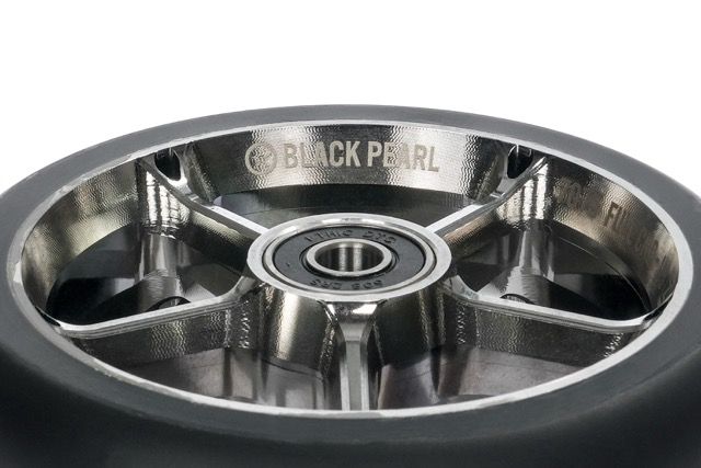 Black Pearl Simple V3 110 Hjul Chrome